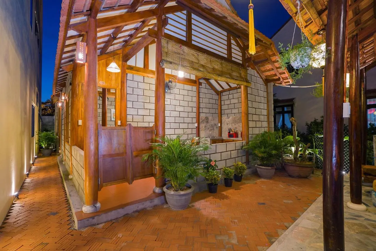 Hoi An Hometown Villa  호이안